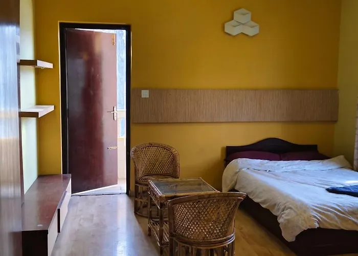 Bodhi Homestay *